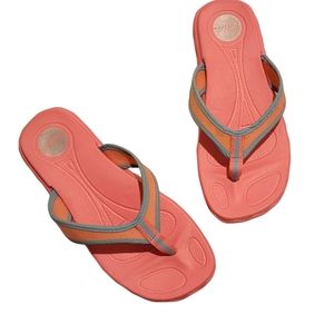 Pink Light Foam Plastic Thong Flip flops Sandals Size 5